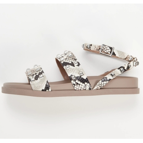 Vince Camuto Pealan snake print studded leather sandals sz 7 new SH71 - Picture 1 of 3